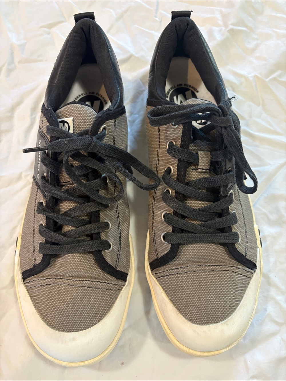 Merrell Men’s 10.5 Air Cushion Casual Walking Sneakers Brown Black